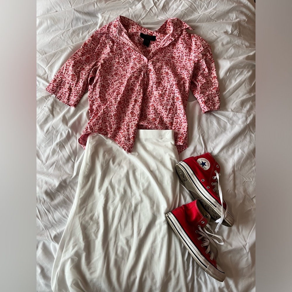 Pink and Red Floral Button-up Blouse - Picture 4 of 4